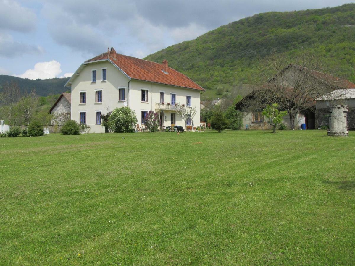 Goute La Vie Bed & Breakfast Marchamp Bagian luar foto