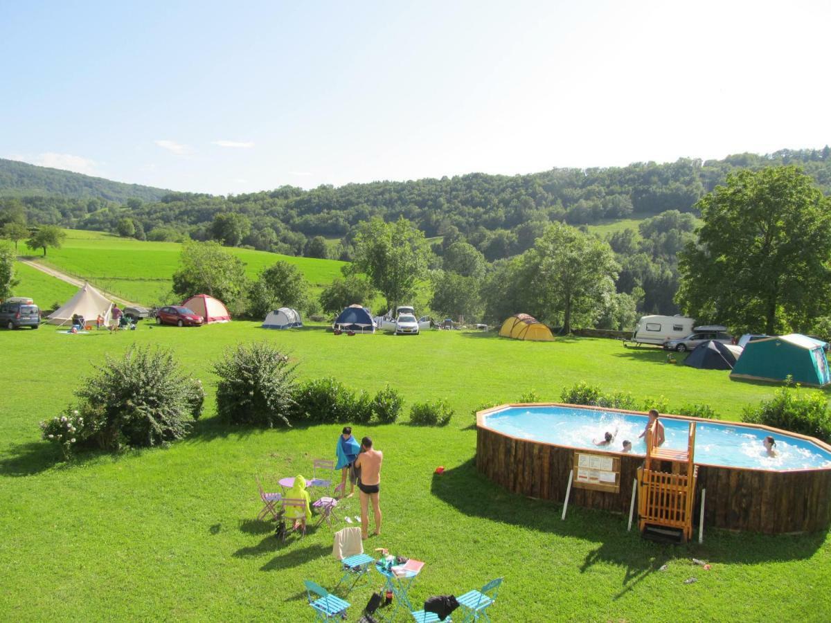 Goute La Vie Bed & Breakfast Marchamp Bagian luar foto