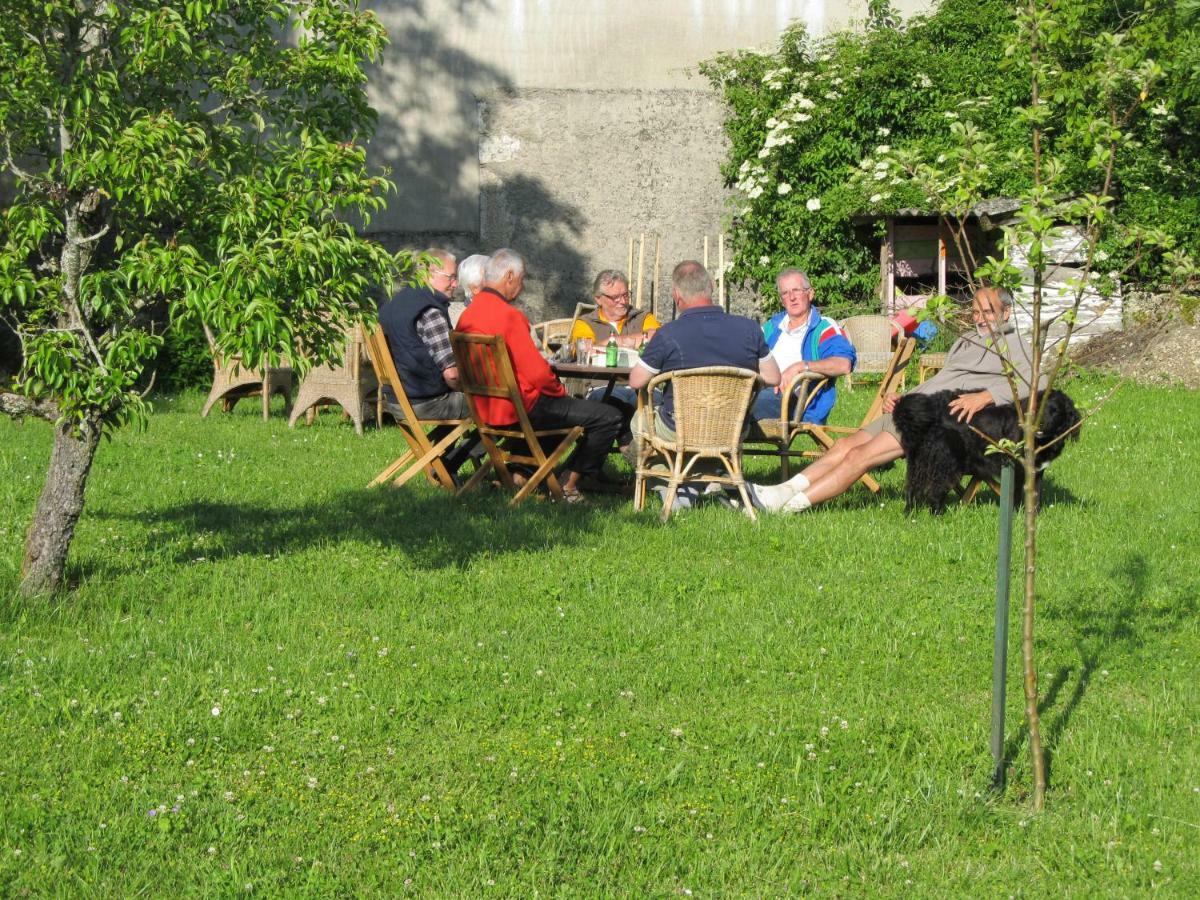 Goute La Vie Bed & Breakfast Marchamp Bagian luar foto
