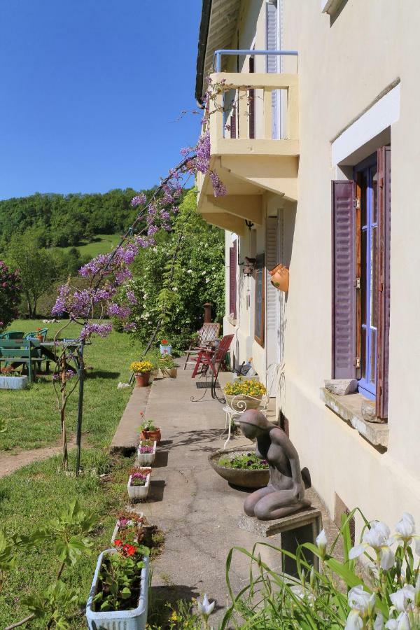 Goute La Vie Bed & Breakfast Marchamp Bagian luar foto