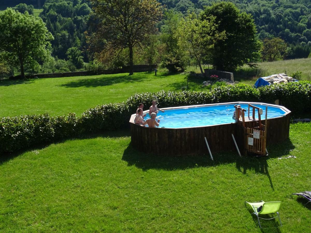 Goute La Vie Bed & Breakfast Marchamp Bagian luar foto