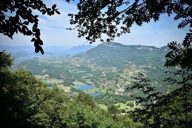 Goute La Vie Bed & Breakfast Marchamp Bagian luar foto