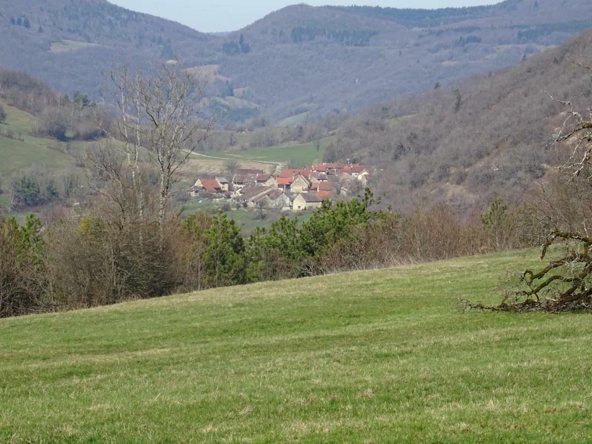 Goute La Vie Bed & Breakfast Marchamp Bagian luar foto