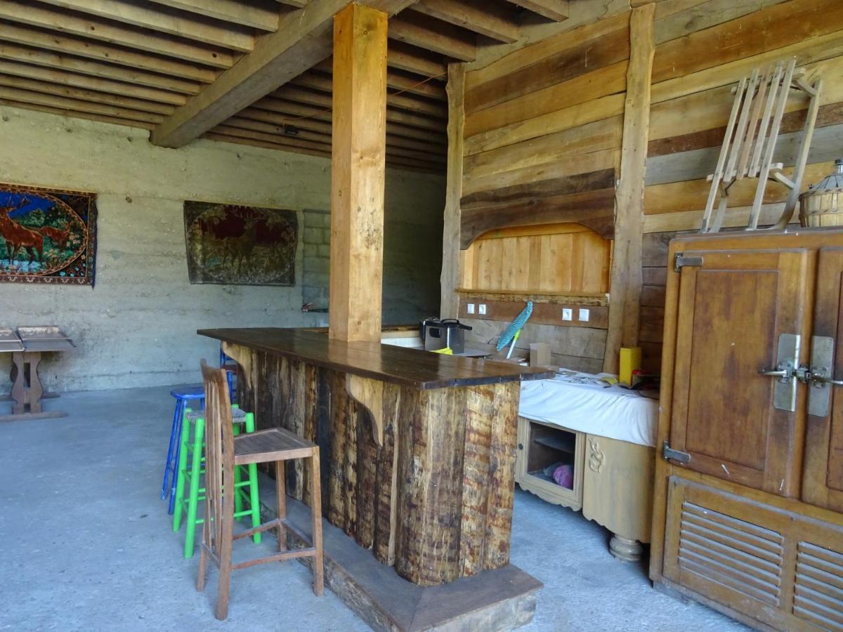 Goute La Vie Bed & Breakfast Marchamp Bagian luar foto